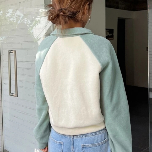 DAZY Two Tone Raglan Sleeve Half Zipper Fleece Pullover, Size M (US 2) - Picture 2 of 6